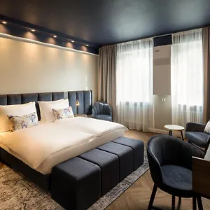 4* מלון Maison Viktoria