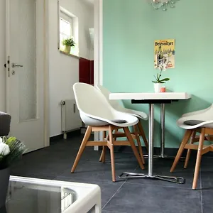 / Flat / Im Herzen Von Deutschland